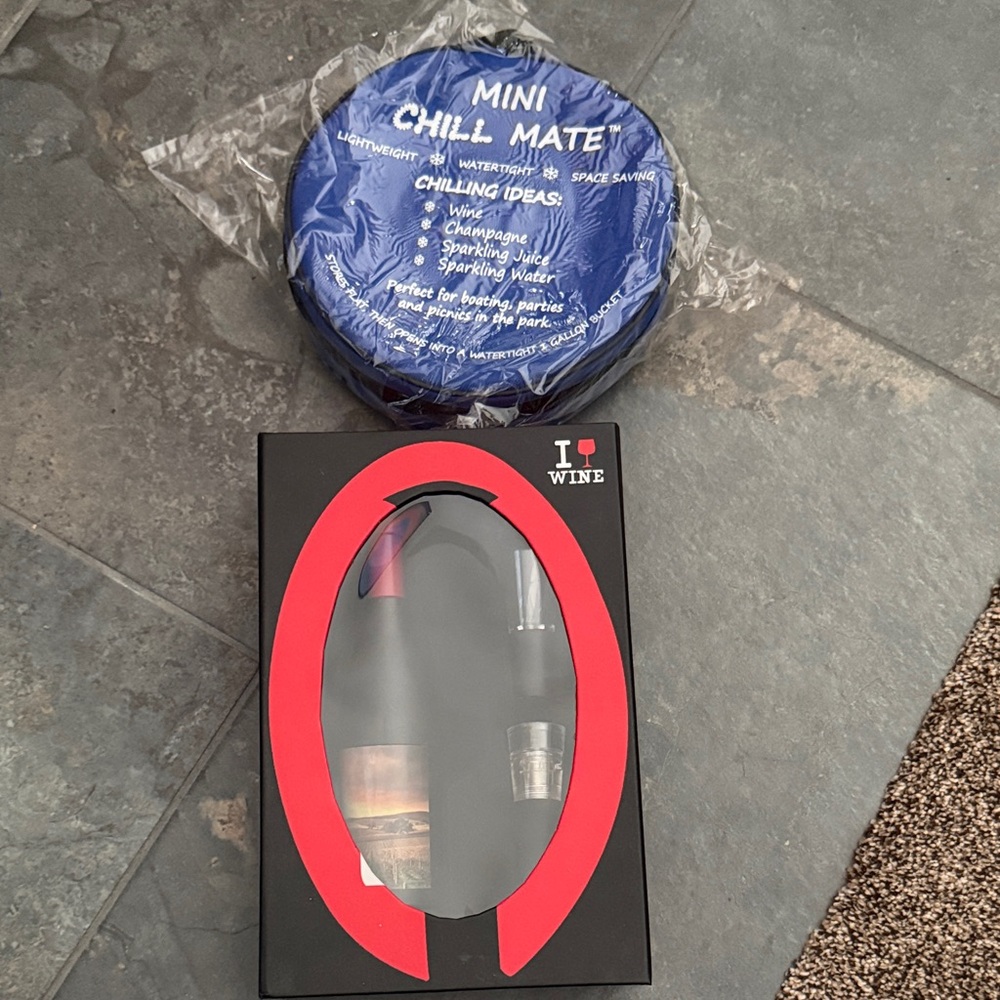 Mini Chill Mate and Wine Accessory Set